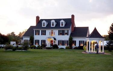 quaint mansion wedding or family event catering 
